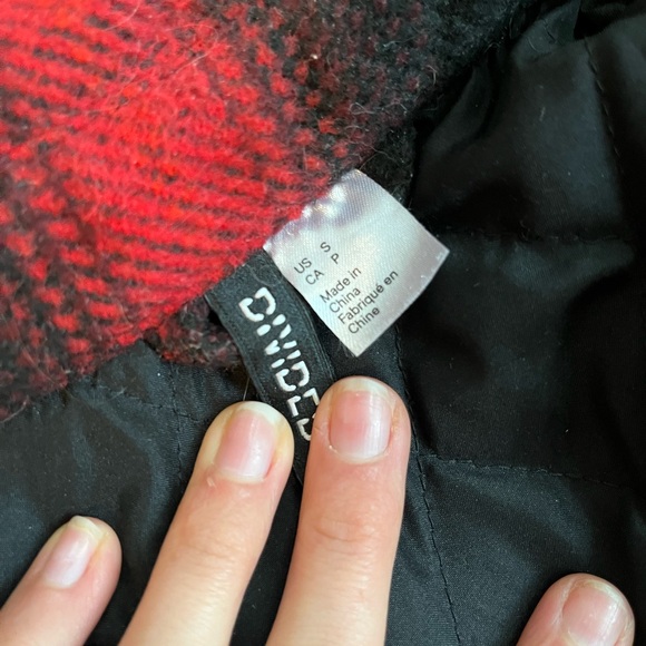 H&M divided buffalo plaid shacket - Picture 4 of 6